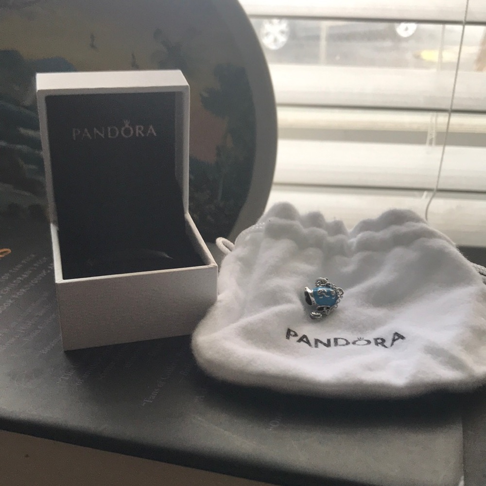 Authentic Pandora Alice in Wonderland Charm NWOT! Super cute!